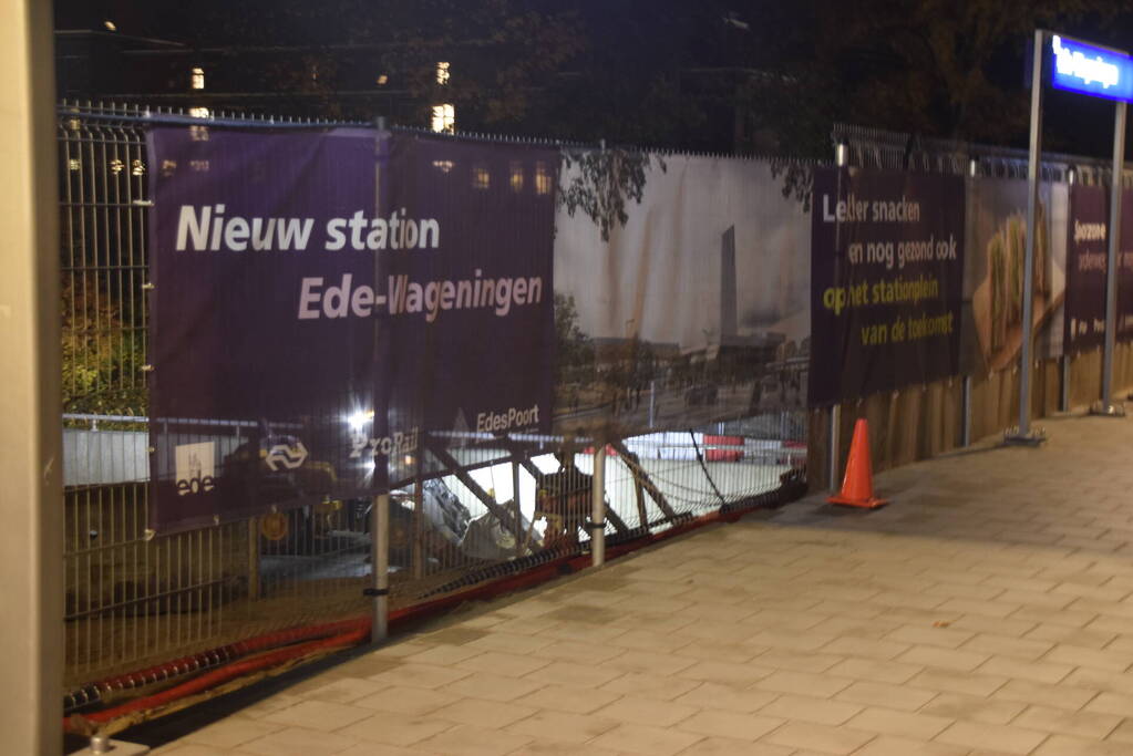 Weg afgesloten door plaatsing voetgangersbrug