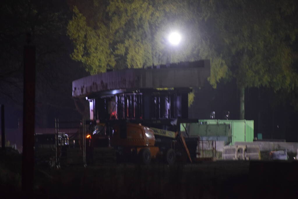 Weg afgesloten door plaatsing voetgangersbrug