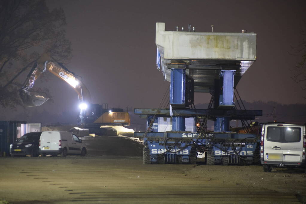Weg afgesloten door plaatsing voetgangersbrug