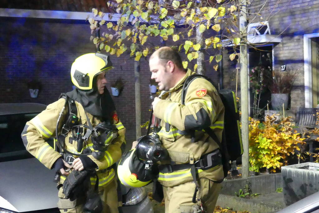 Persoon gewond bij woningbrand