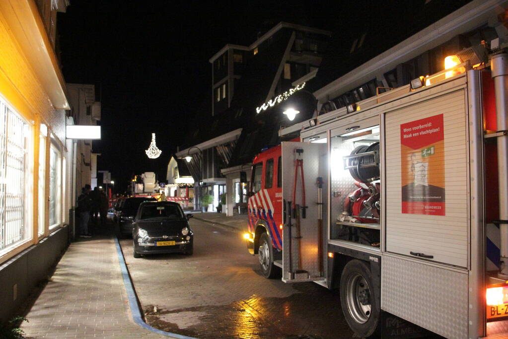 Flinke brand in schoorsteen van woning