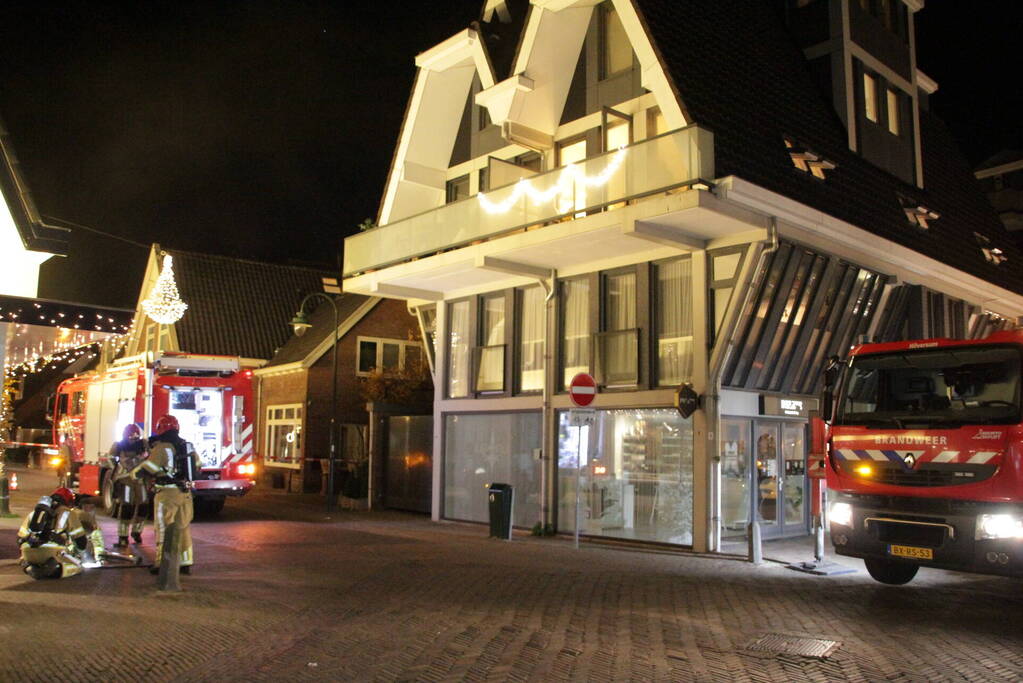 Flinke brand in schoorsteen van woning