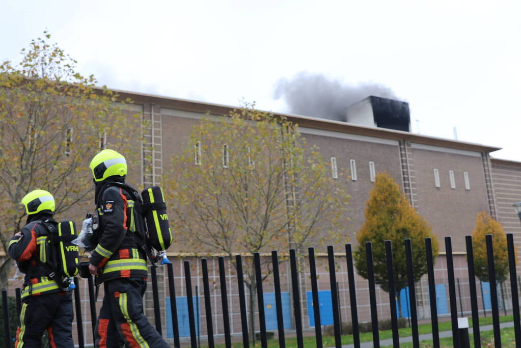Flinke rookontwikkeling bij brand in hoogspanningscentrale