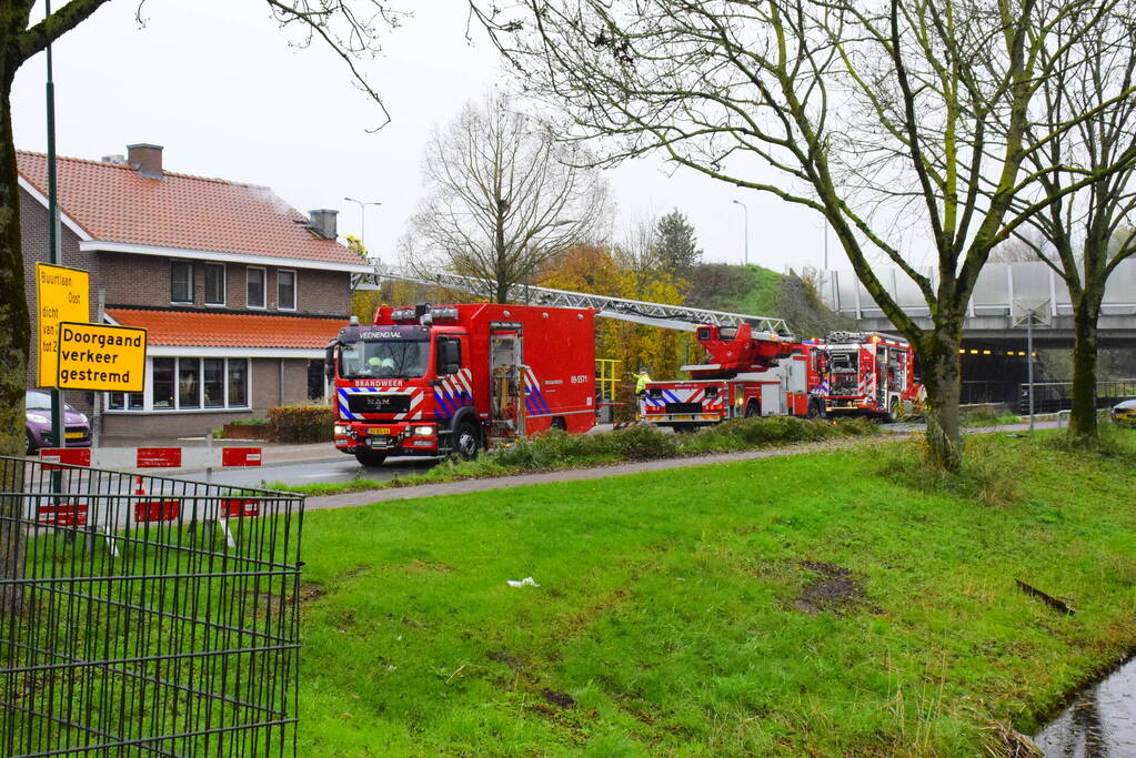 Schoorsteenbrand lastig te bestrijden