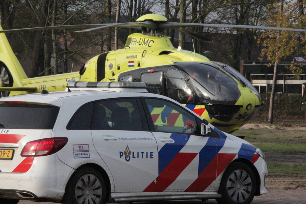 Veel hulpdiensten naar basisschool