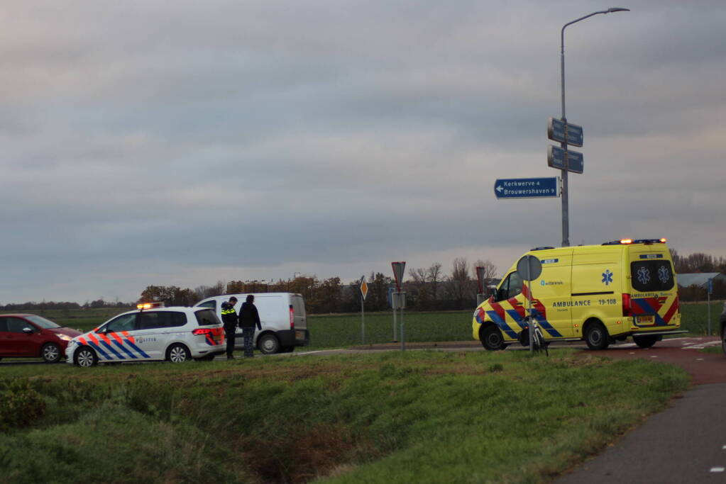 Automobilist en fietser in botsing