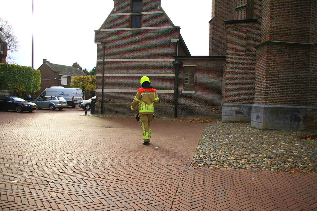 Brandweer doet onderzoek naar afgaan van rookalarm in Sint-Martinuskerk