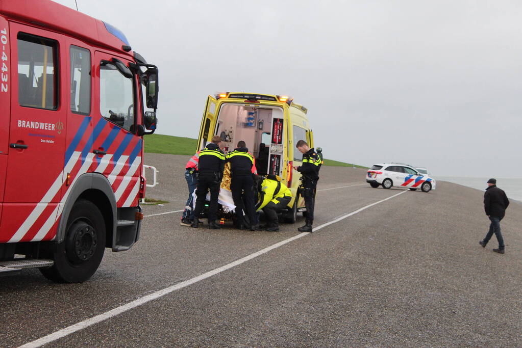 Vrouw uit het water gehaald