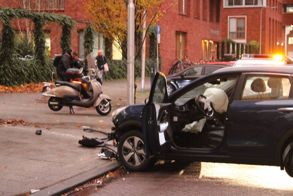 Enorme chaos na ongeval met meerdere voertuigen