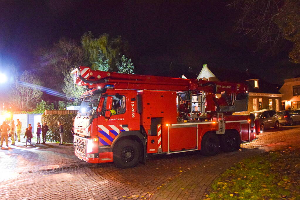 Schoorsteenbrand snel onder controle