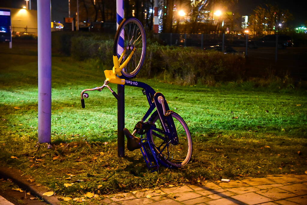 Fietser zwaargewond bij aanrijding