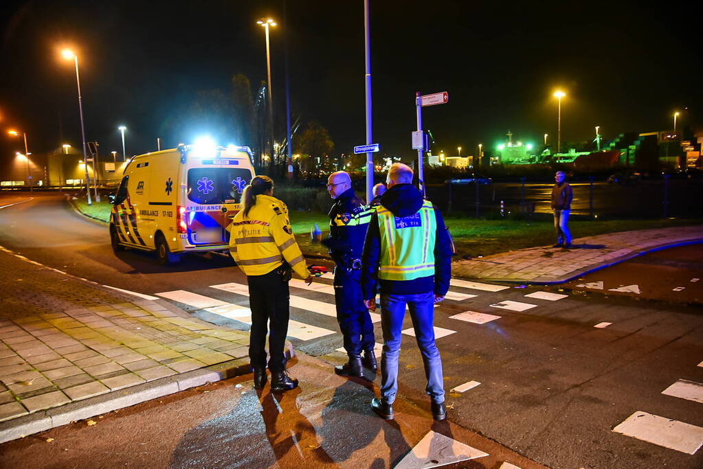 Fietser zwaargewond bij aanrijding