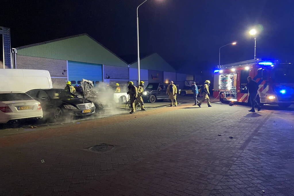 Personenauto verwoest door brand