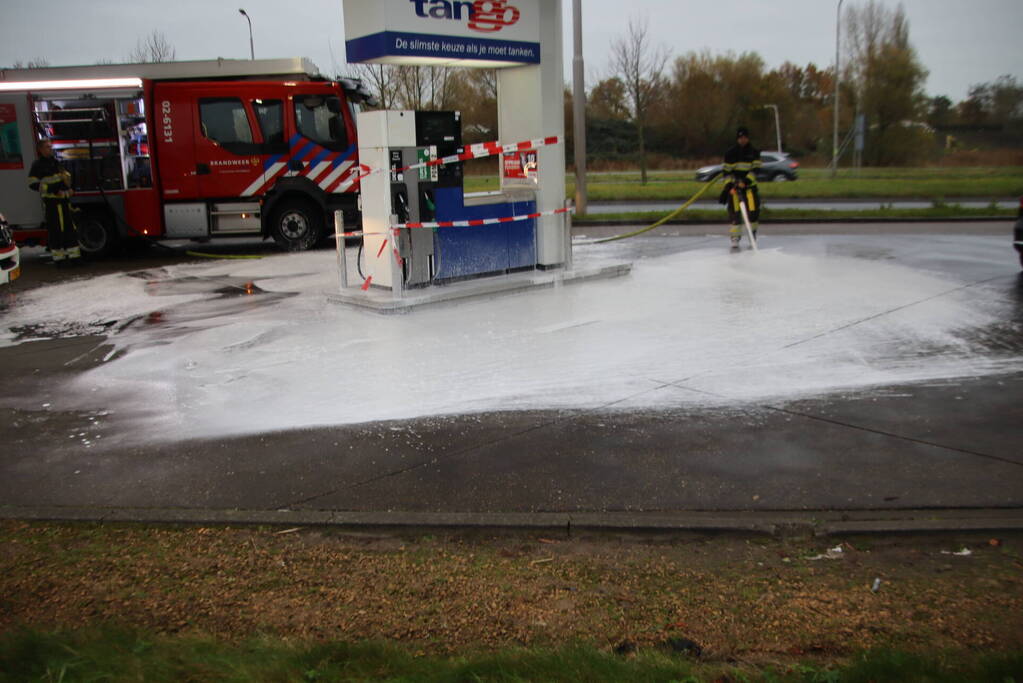 Brandstoflekkage bij tankstation