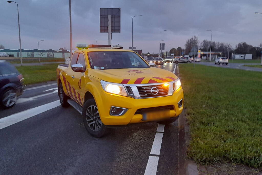 Flinke file door botsing tussen twee voertuigen