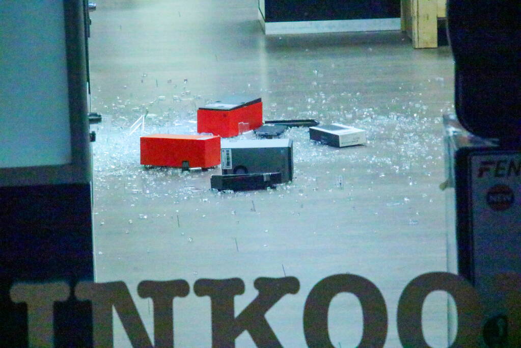 Gewapende overval op winkelpand