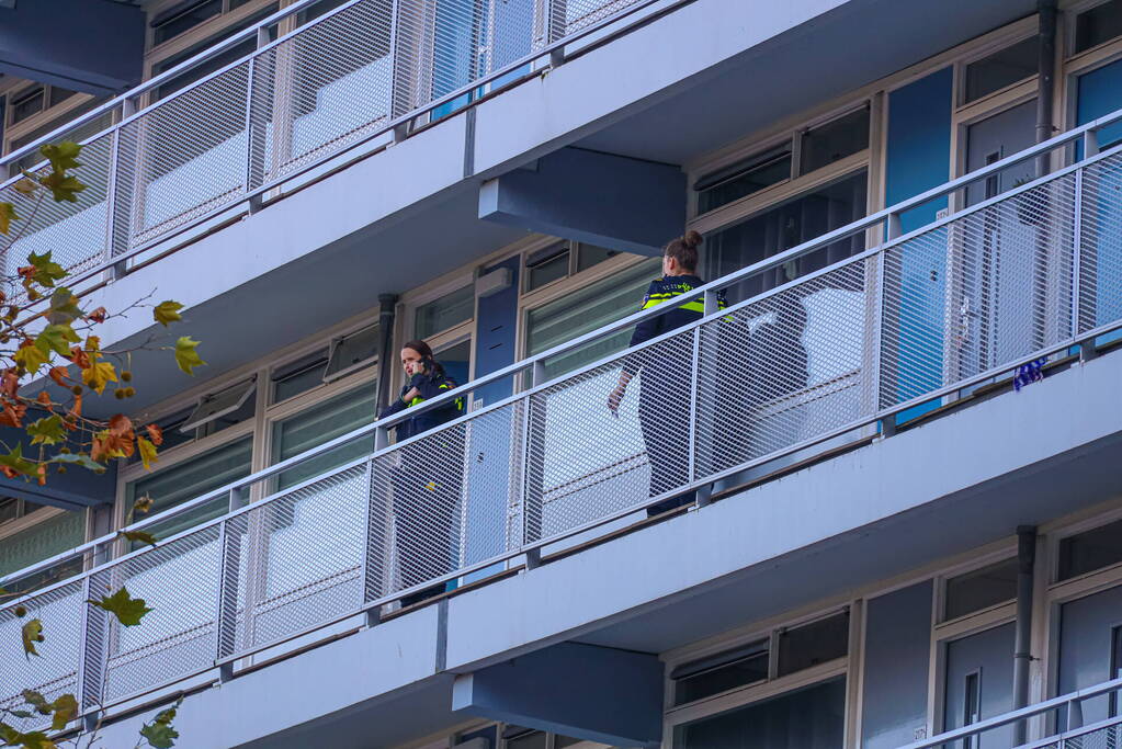 Gewonden bij steekpartij in flatwoning