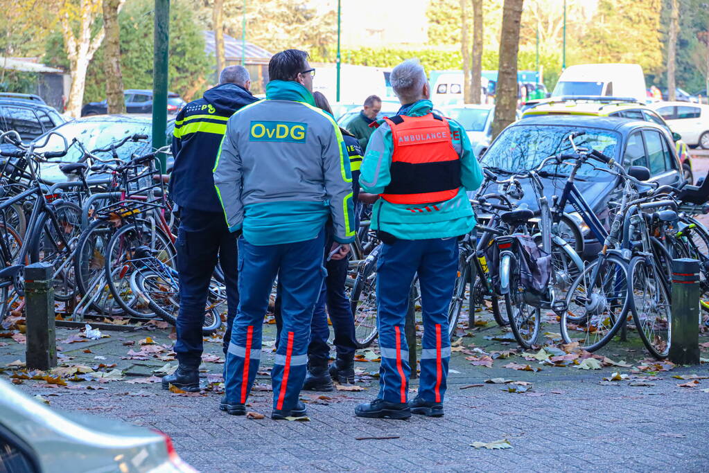 Gewonden bij steekpartij in flatwoning