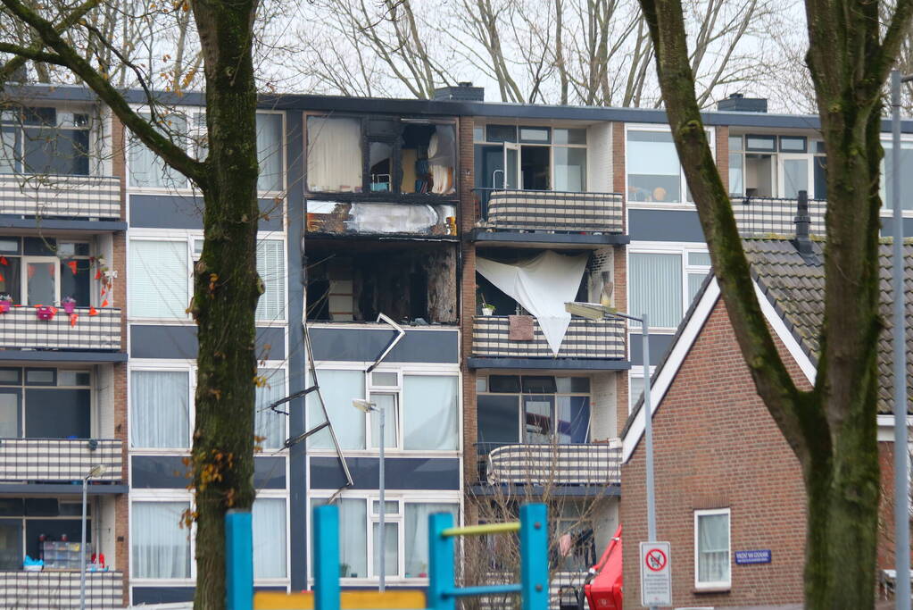Twee appartementen verwoest door brand