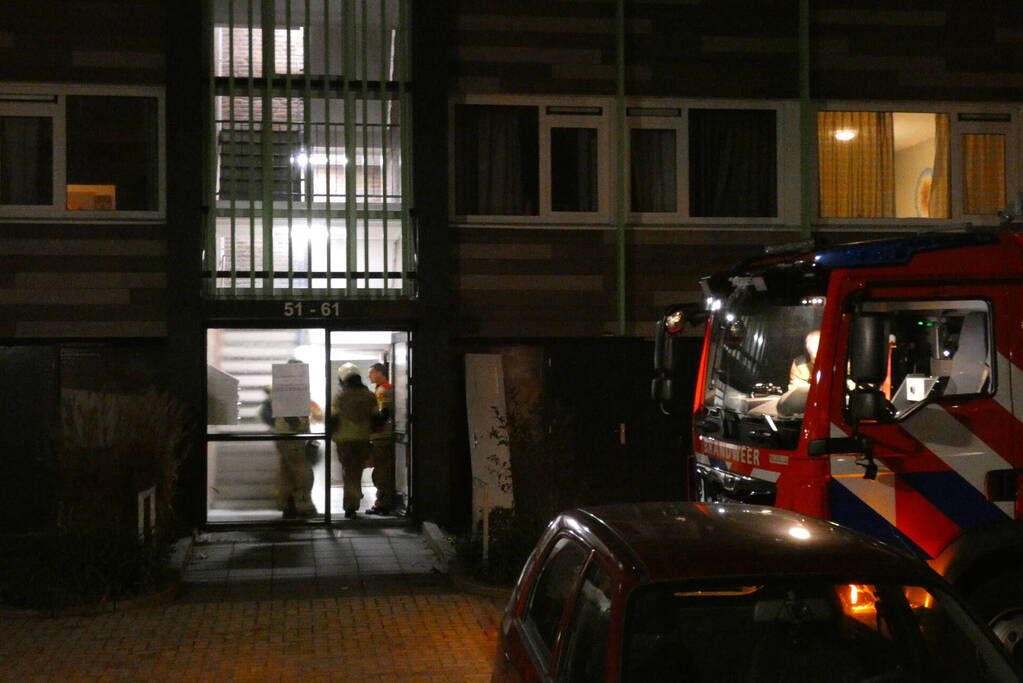 Brandweer verricht metingen naar gaslucht