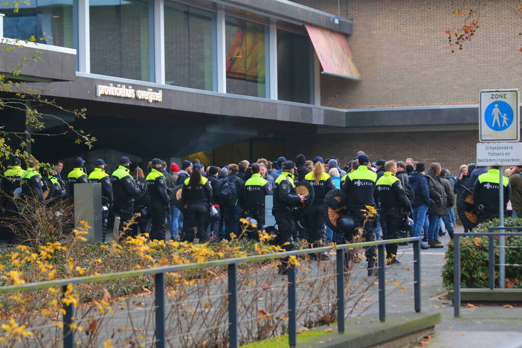 Meerdere actievoerders opgepakt bij boerenprotest