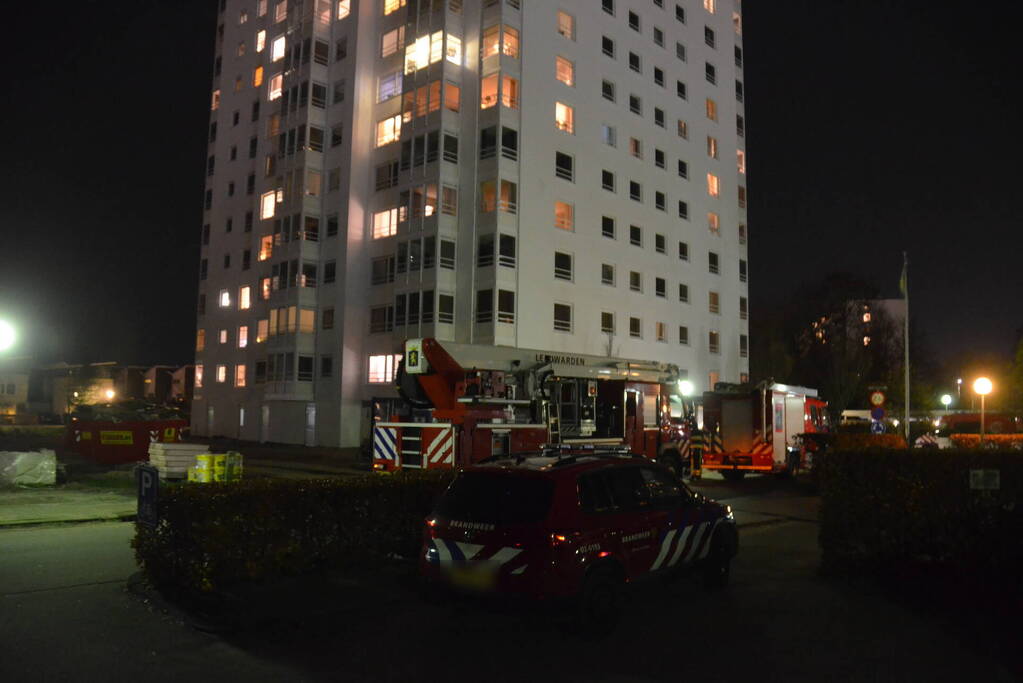 Flatwoning beschadigd door vuurwerk