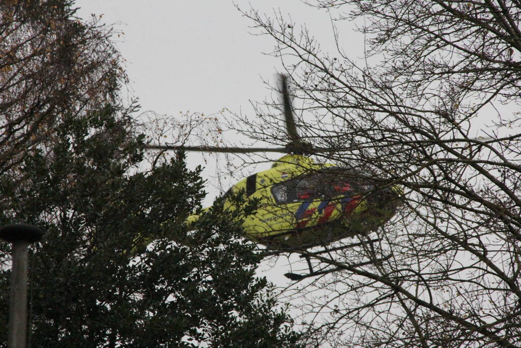 Wielrenner ernstig gewond na val