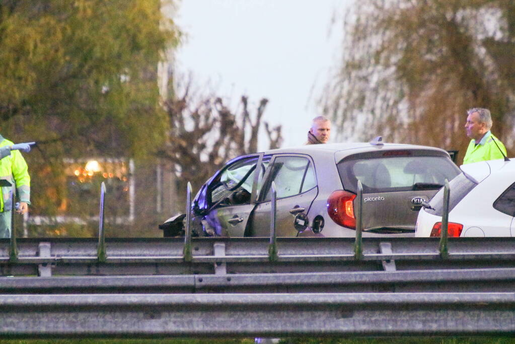 Zwaargewonde na ernstige aanrijding