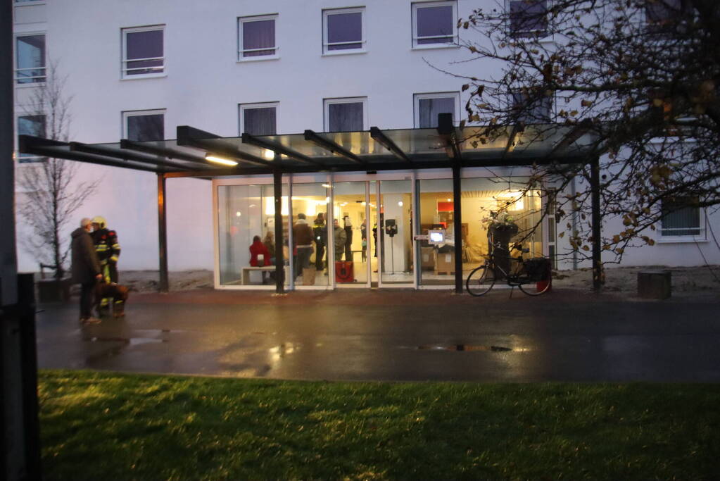 Flat deels ontruimd na gaslucht