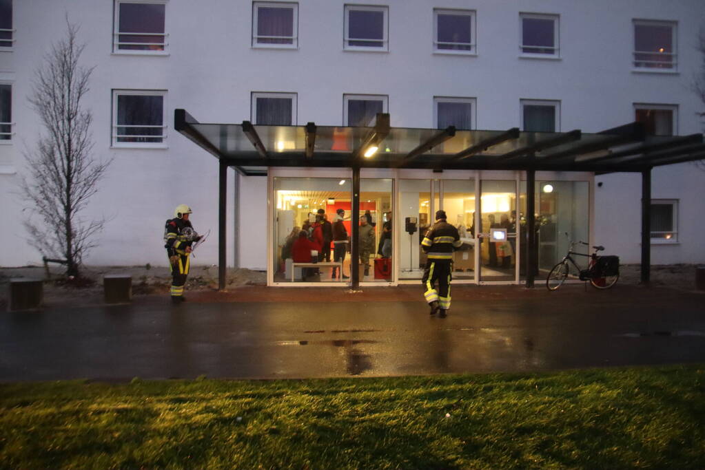 Flat deels ontruimd na gaslucht