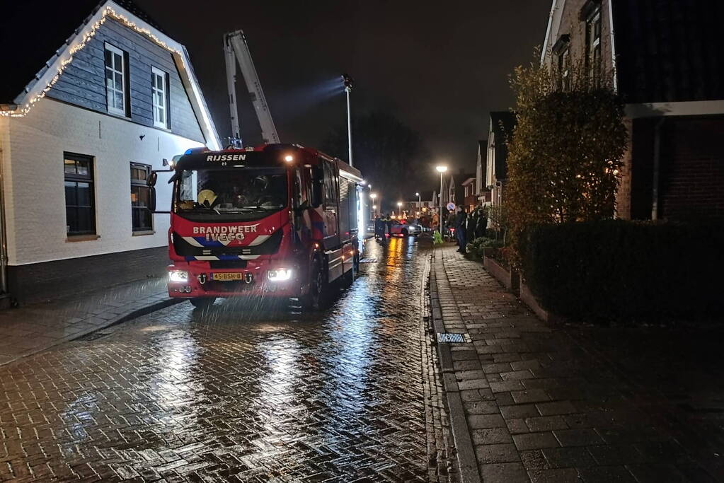 Schoorsteenbrand snel onder controle