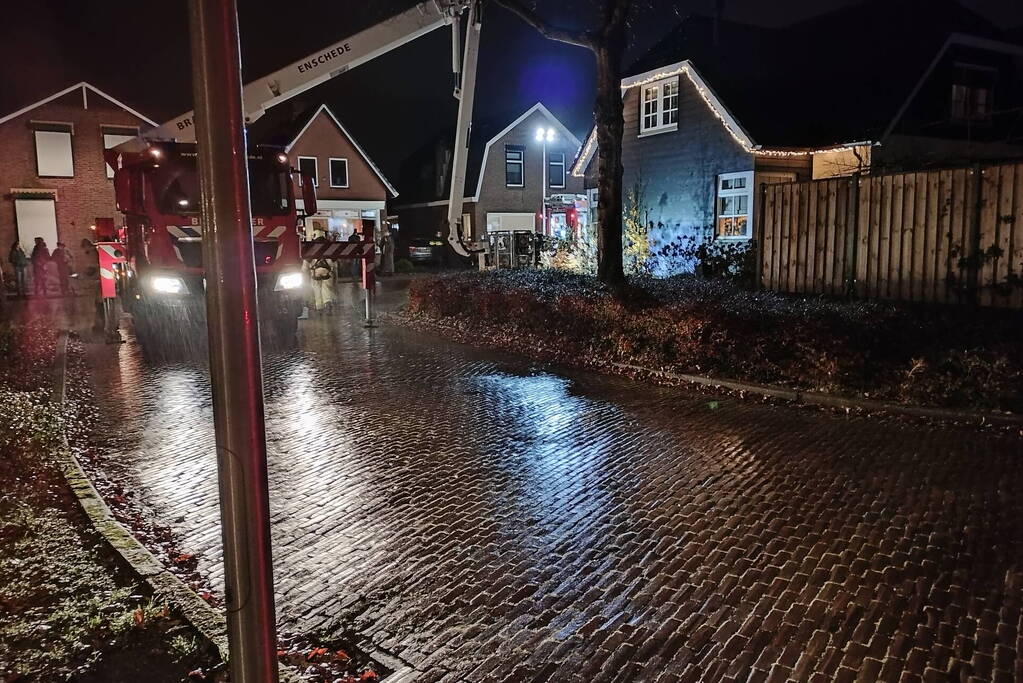 Schoorsteenbrand snel onder controle