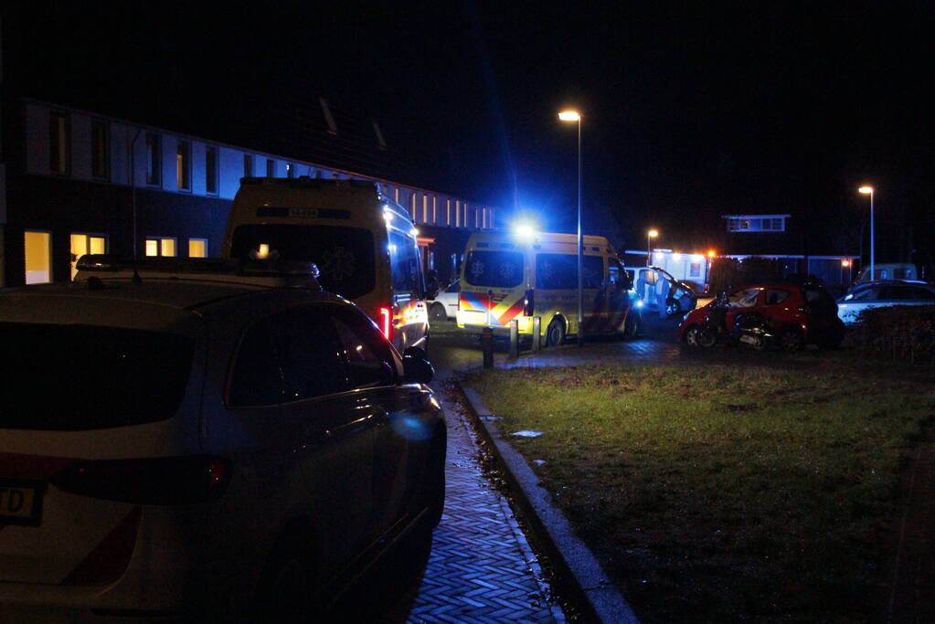 Traumahelikopter landt voor incident in woning, baby overleden