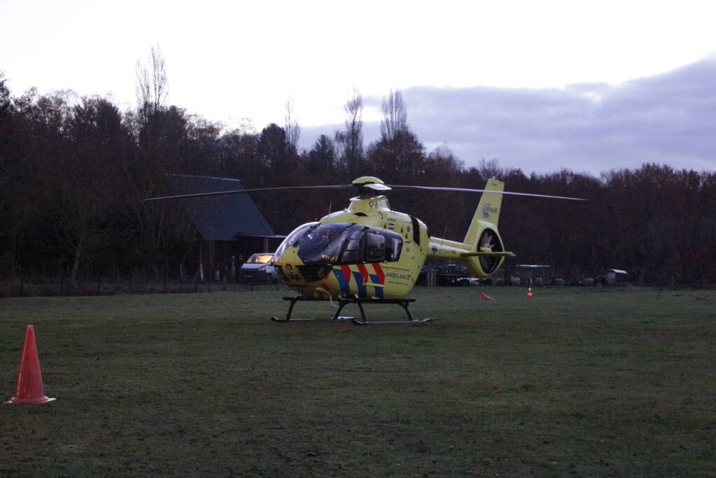 Traumahelikopter landt voor incident in woning, baby overleden