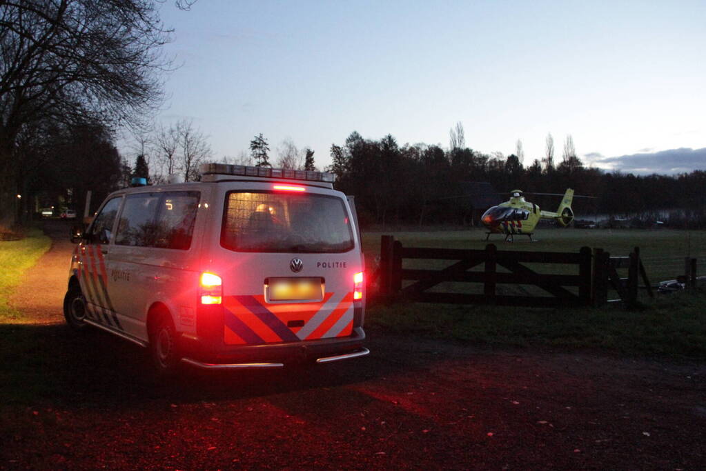 Traumahelikopter landt voor incident in woning, baby overleden