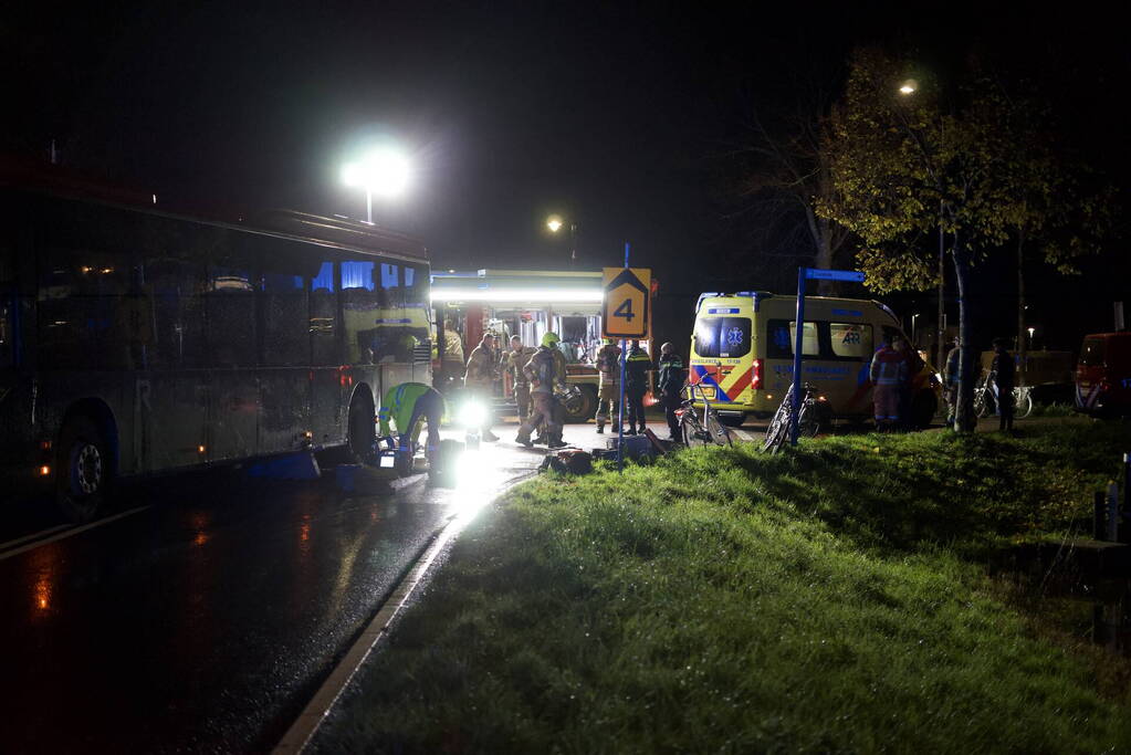 Kind zwaargewond bij aanrijding met lijnbus