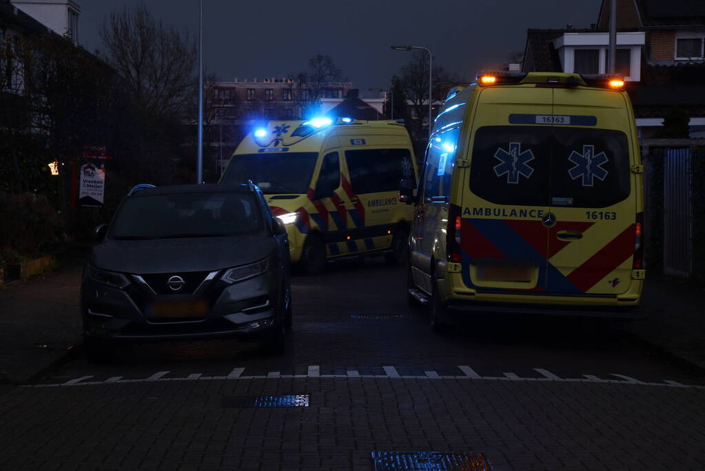 Traumahelikopter landt op grasveld