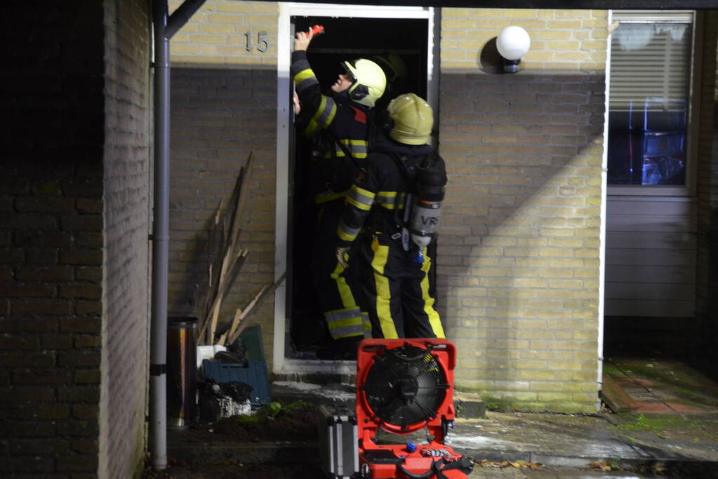 Flinke rookontwikkeling bij brand in woning