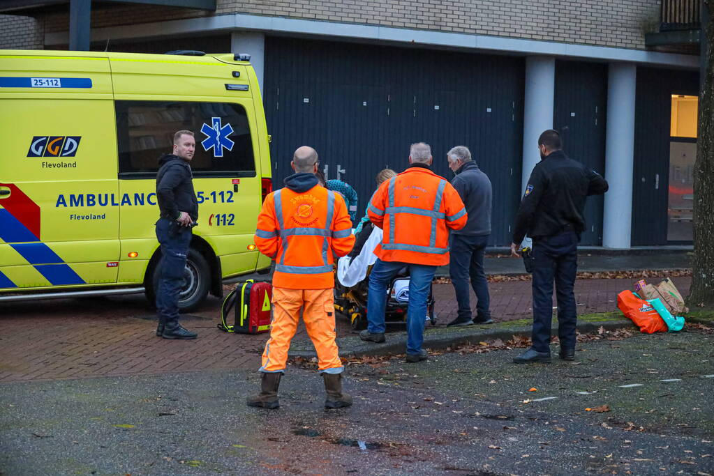 Vrouw gewon bij botsing met vrachtwagen