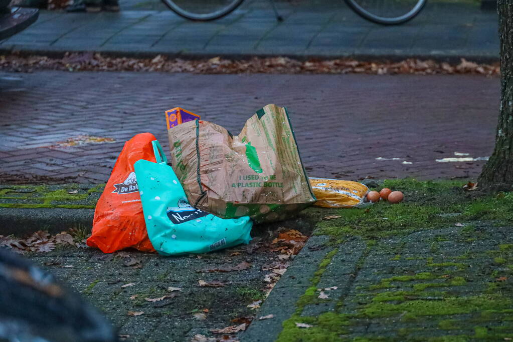 Vrouw gewon bij botsing met vrachtwagen