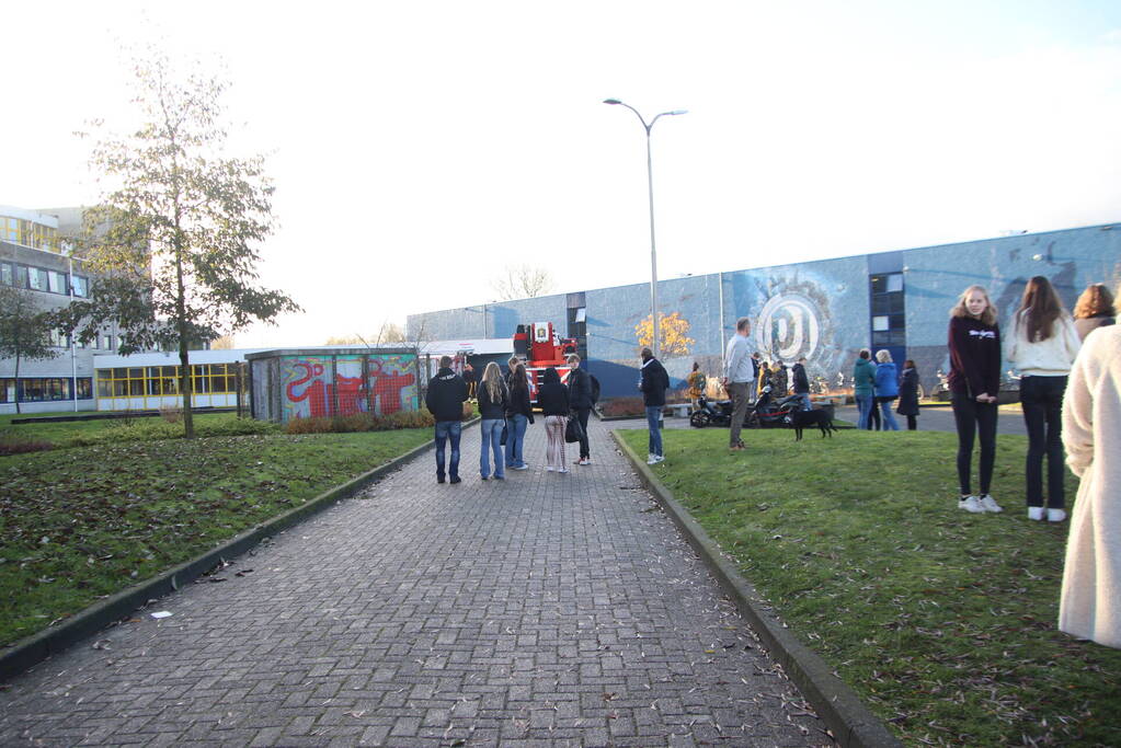 !mpulse - Piter Jelles school ontruimd door brand