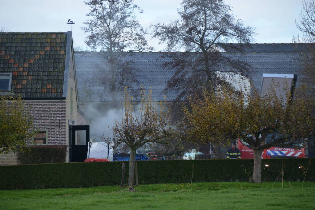 Hevige rookontwikkeling bij grote brand