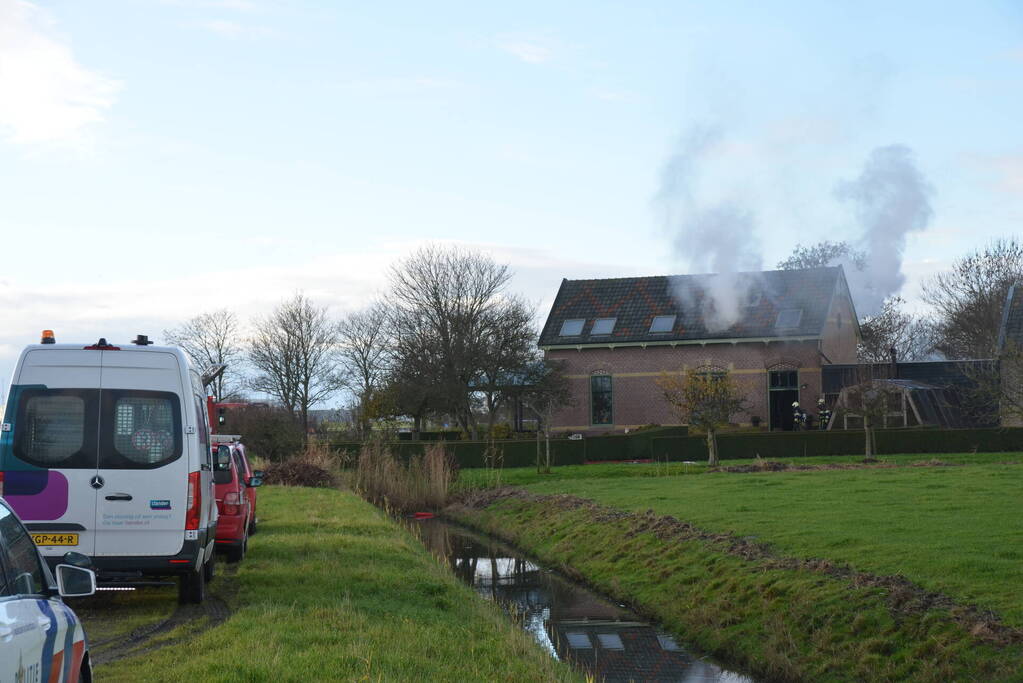 Hevige rookontwikkeling bij grote brand