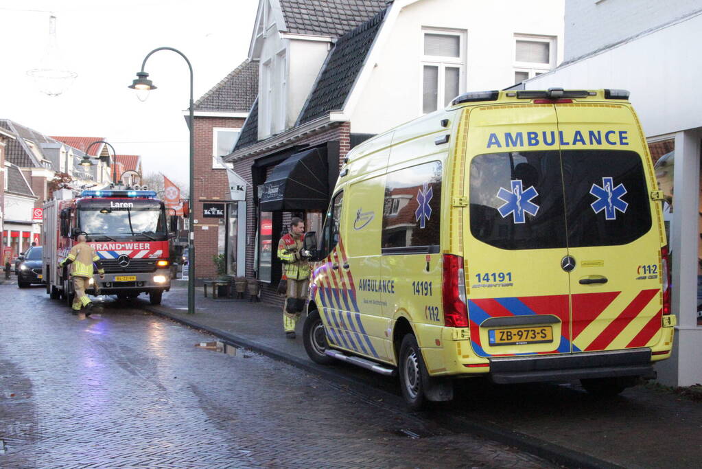 Kledingwinkel ontruimd, medewerker onwel