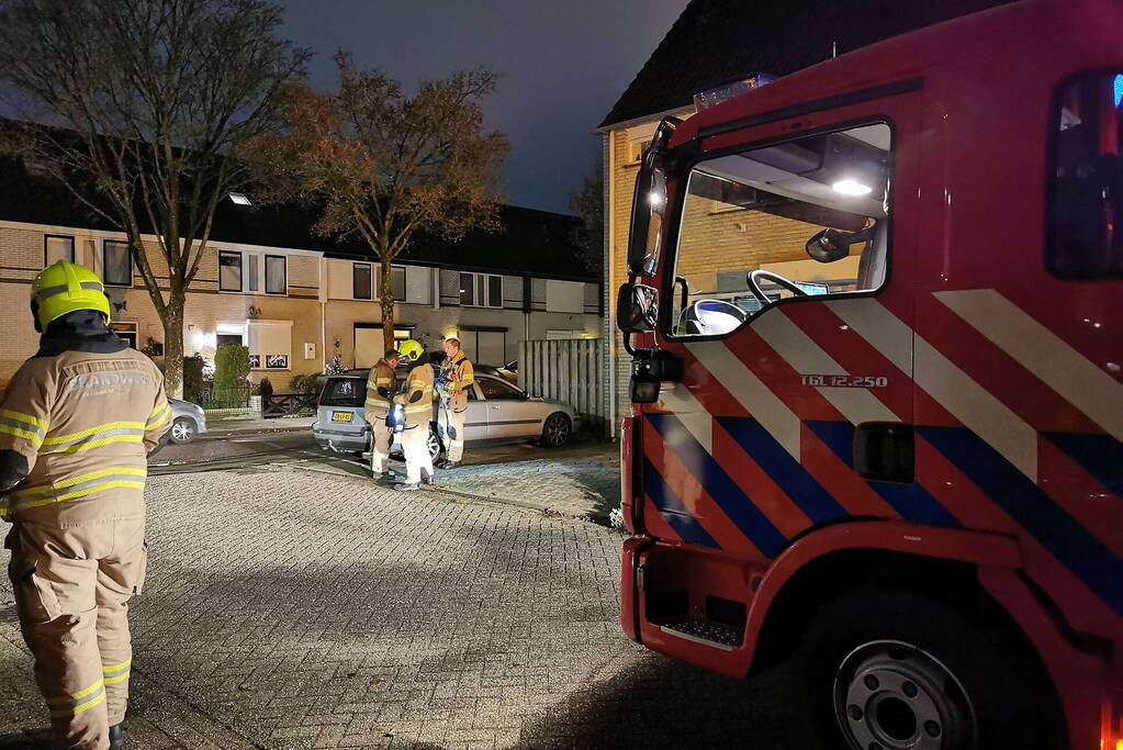 Lekkende LPG-auto veiliggesteld door brandweer