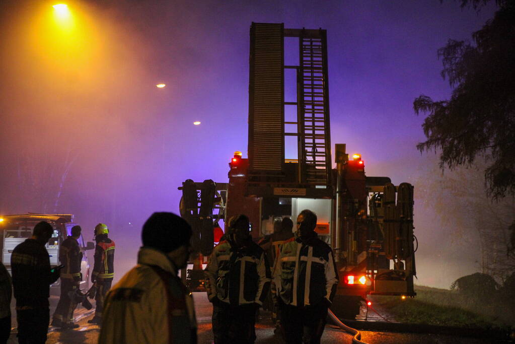 Grote brand in loods