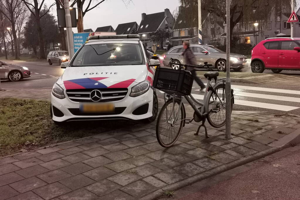Fietser belandt in ziekenhuis