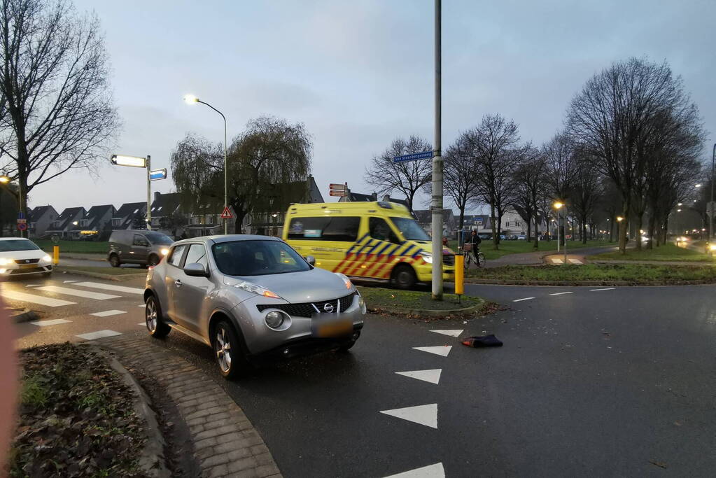 Fietser belandt in ziekenhuis