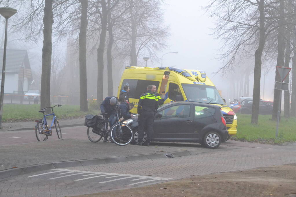 Fietser gewond bij aanrijding met auto