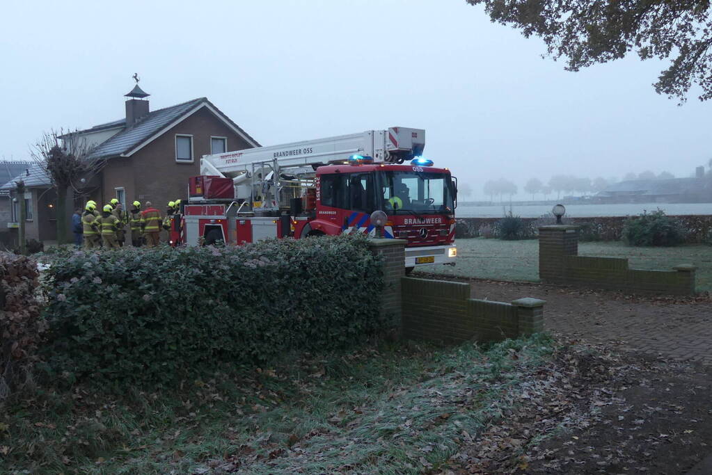Schoorsteenbrand snel onder controle